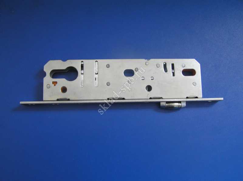 Замок PROFI 11 P с ролик.защ. и риг. 16/45/8 
